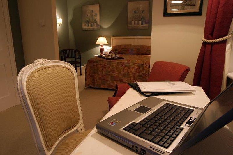 Hurtwood Hotel Peaslake Cameră foto