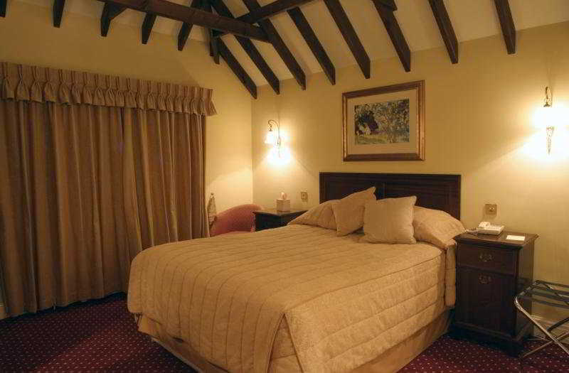Hurtwood Hotel Peaslake Cameră foto